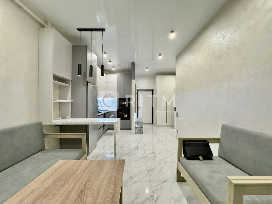 Продається 1-кімнатна квартира в нововбудові з ремонтом