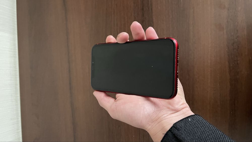 Айфон XR в идеальном состоянии!