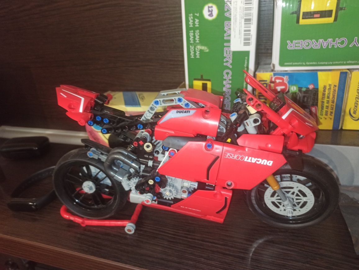 Лего конструктор Lego мотоцикл,байк Ducati б/у