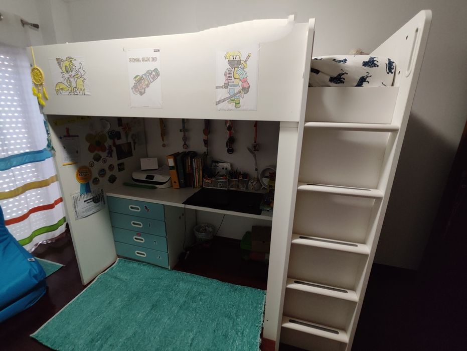 Cama alta com secretária SMÅSTAD