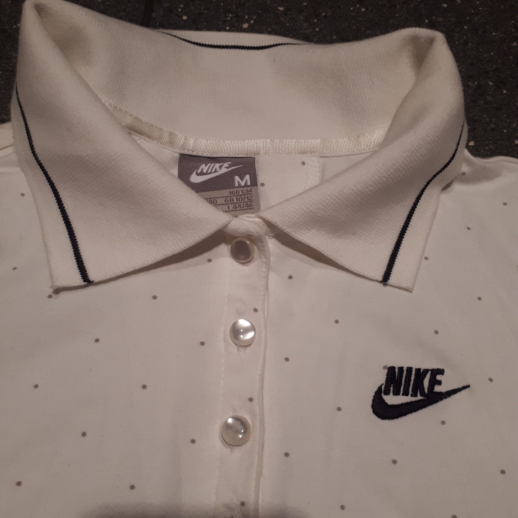 Koszulka polo Marki NIKE. Biała 38/40. Nowa - bez metki