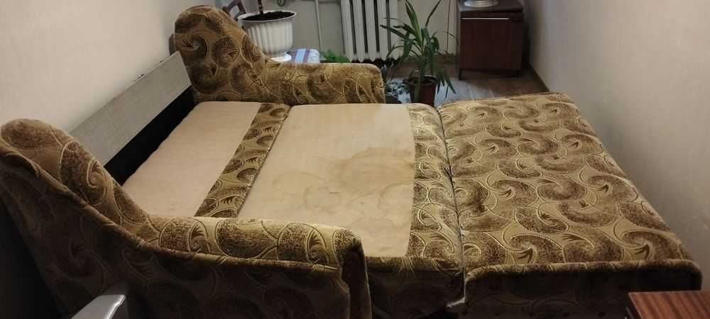 Диван розкладний доставка тільки самовивіз.