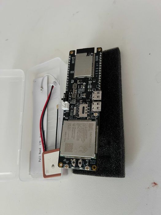 Lilygo TTGO T-SIM7600