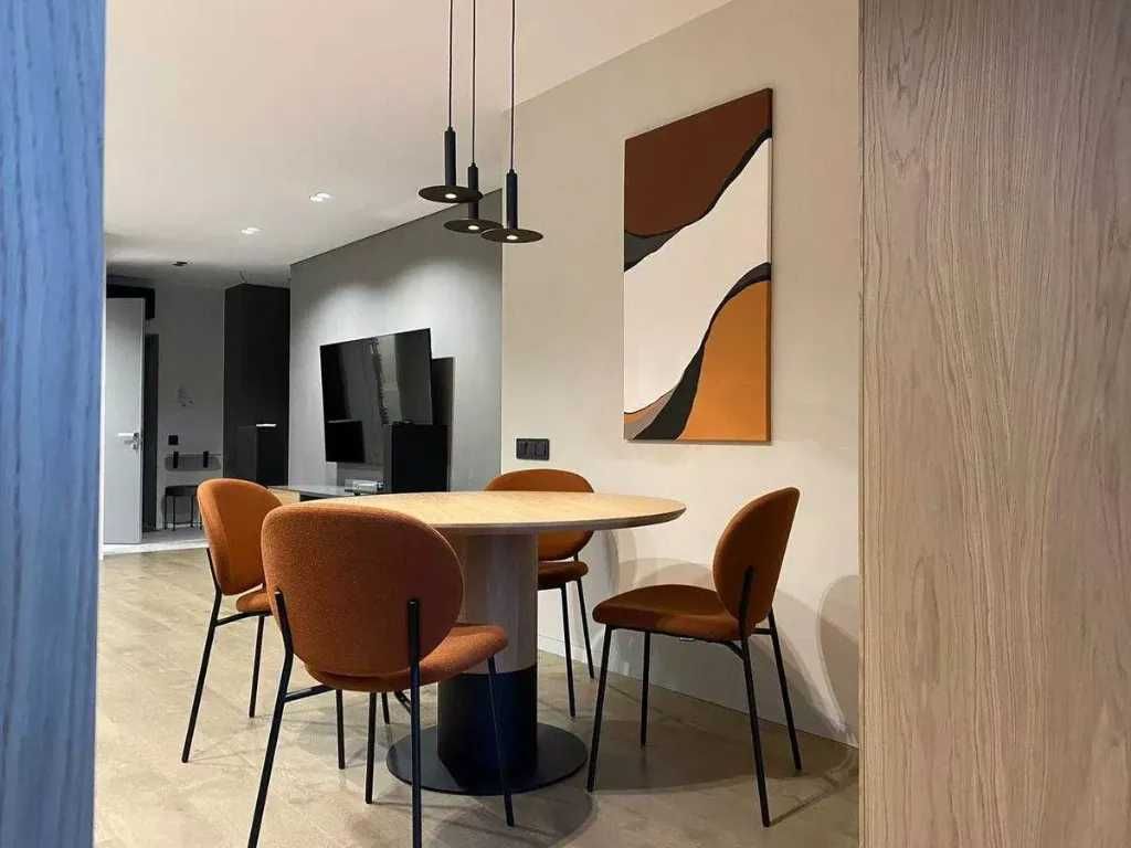 Продам 3-комнатную квартиру в ЖК Атлант, пр. Поля (низ)