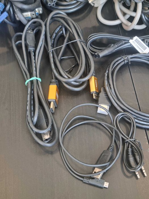Pack Cabos HDMI/USB/VGA/Alimentação/Redes - lote completo 10 €