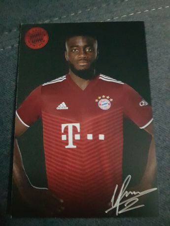 Oficjalna karta Dayot Upamecano Bayern Monachium