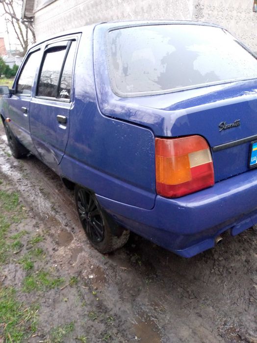 Славута на ходу 2003.1.2л.карбюраторна.Сів і поїхав.