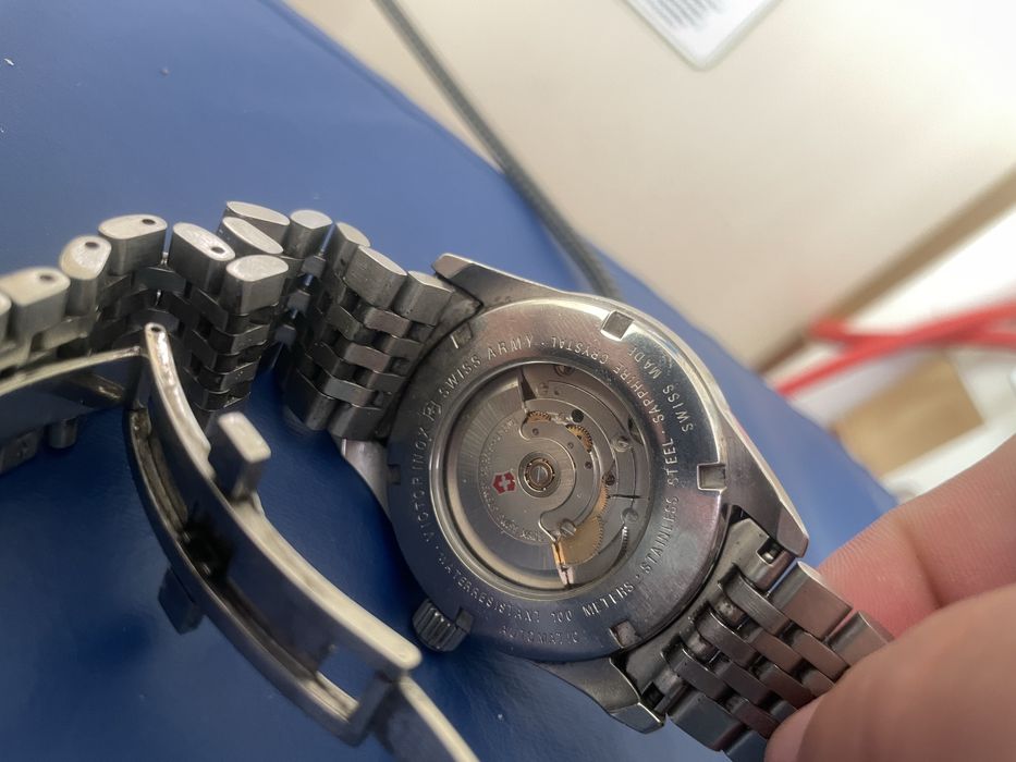 Годинник swiss army victorinox