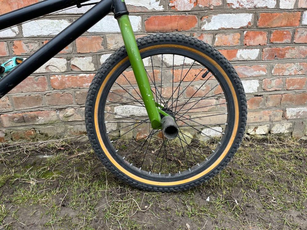 Велисопед giant bmx трюковий