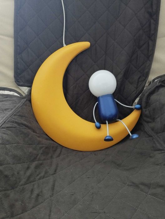Vendo Candeeiro de Teto de Quarto de  Criança