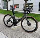 SPECIALIZED S Works Venge Vias Pro Disc Ultegra Di2. Preço sem rodas