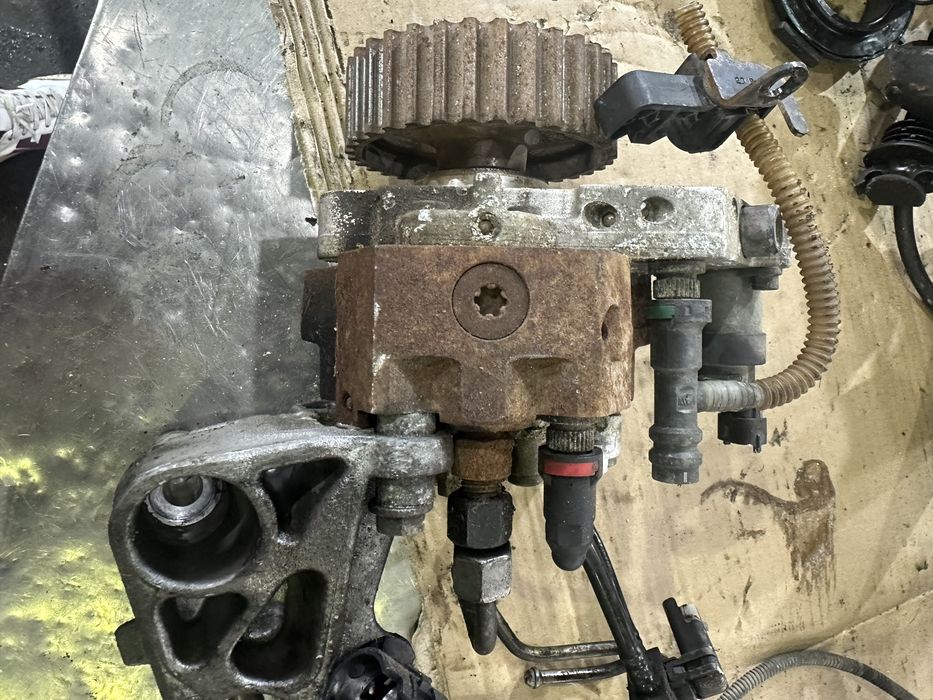 bomba injetora Renault megane 1.9 dci ano 2005