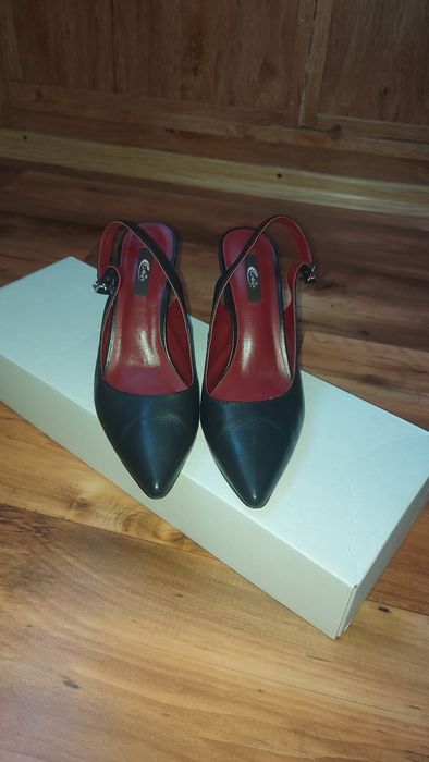 Черевики чорні на каблуку