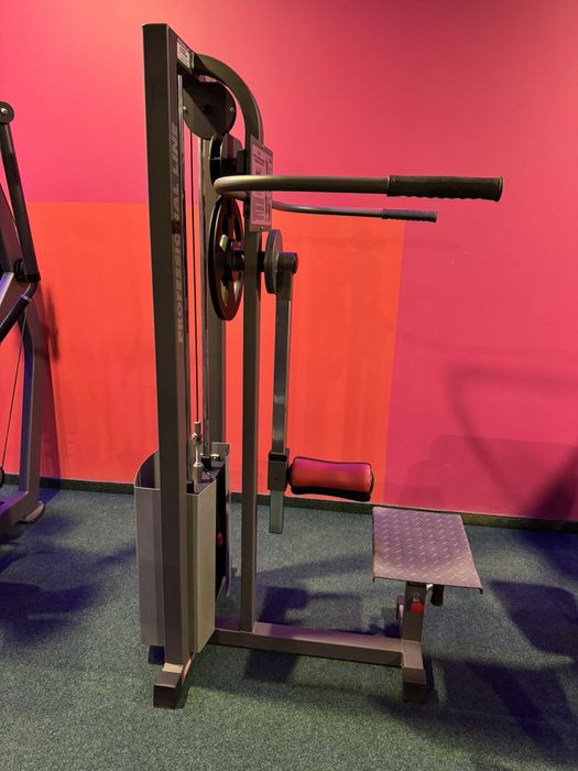 Тренажер  для сідничних мʼязів стоячи InterAtletikGym ST121