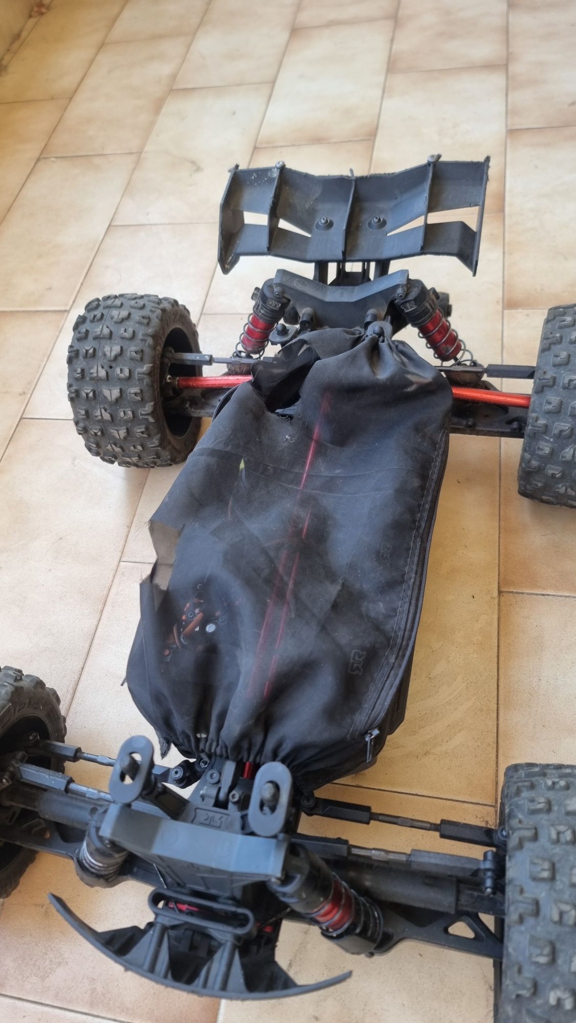 Arrma kraton 4s v2