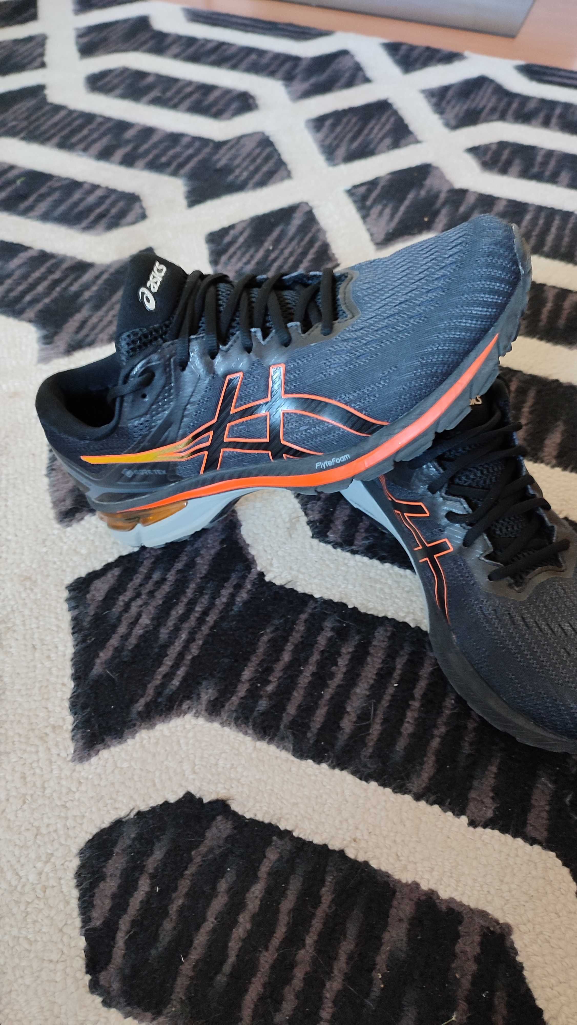 Asics GT-2000 9 GTX - Tamanho 46
