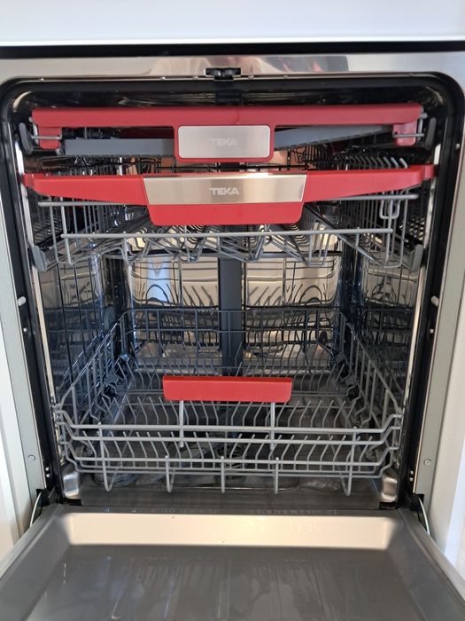Maquina Louça encastrável Teka - NOVA