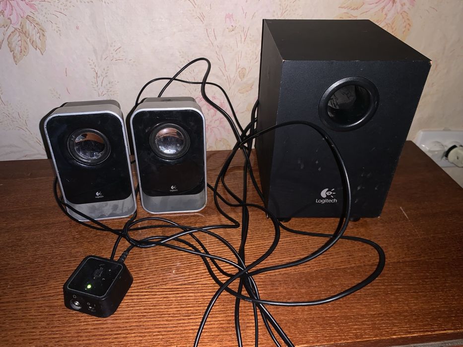 Logitech LS21 колонки 2.1 для пк