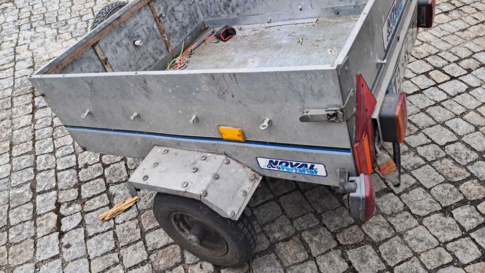 Atrelado para carro ligeiro