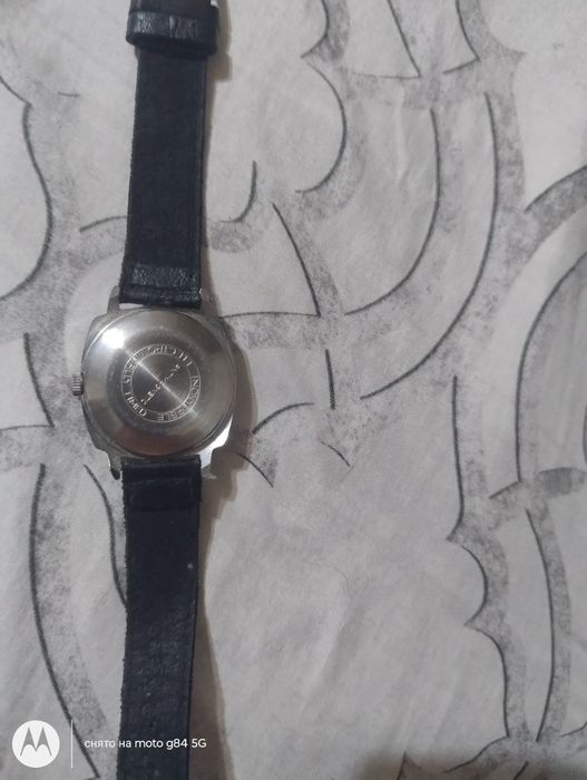 Продам оригинальные часы