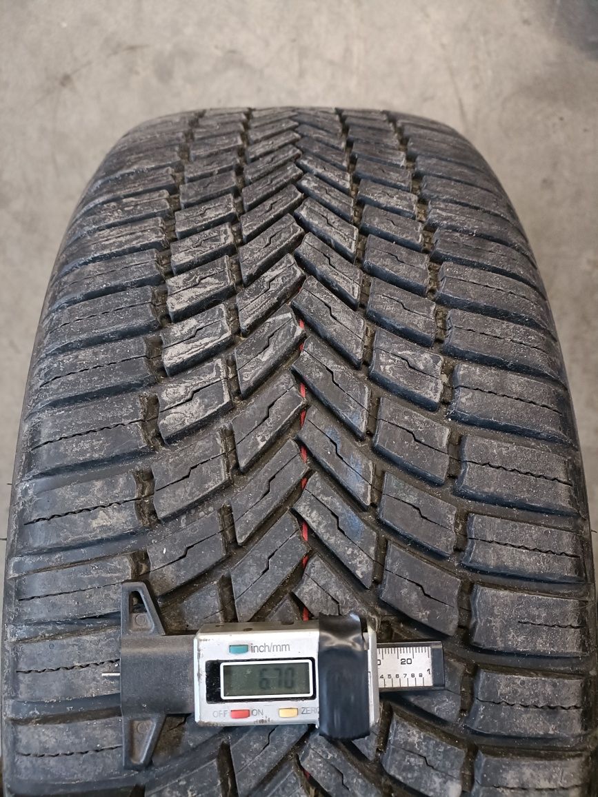 Opona Całoroczna Bridgestone Weather Control A005 Evo 235/45R19 99W