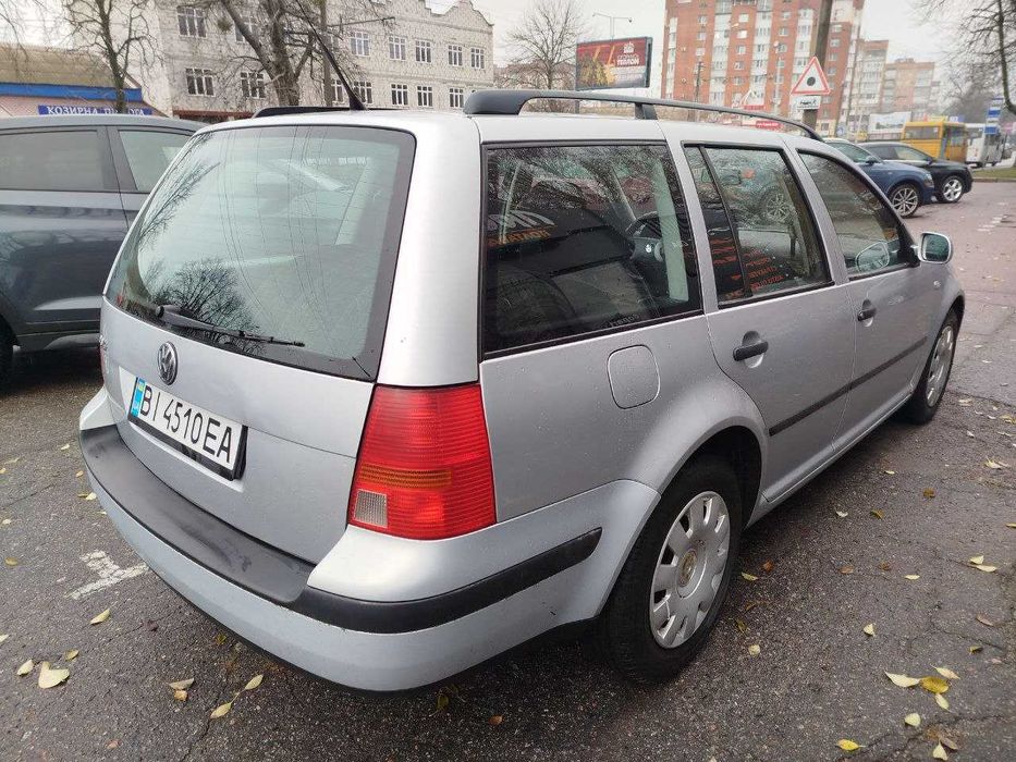 Volkswagen GOLF IV за 3500 $