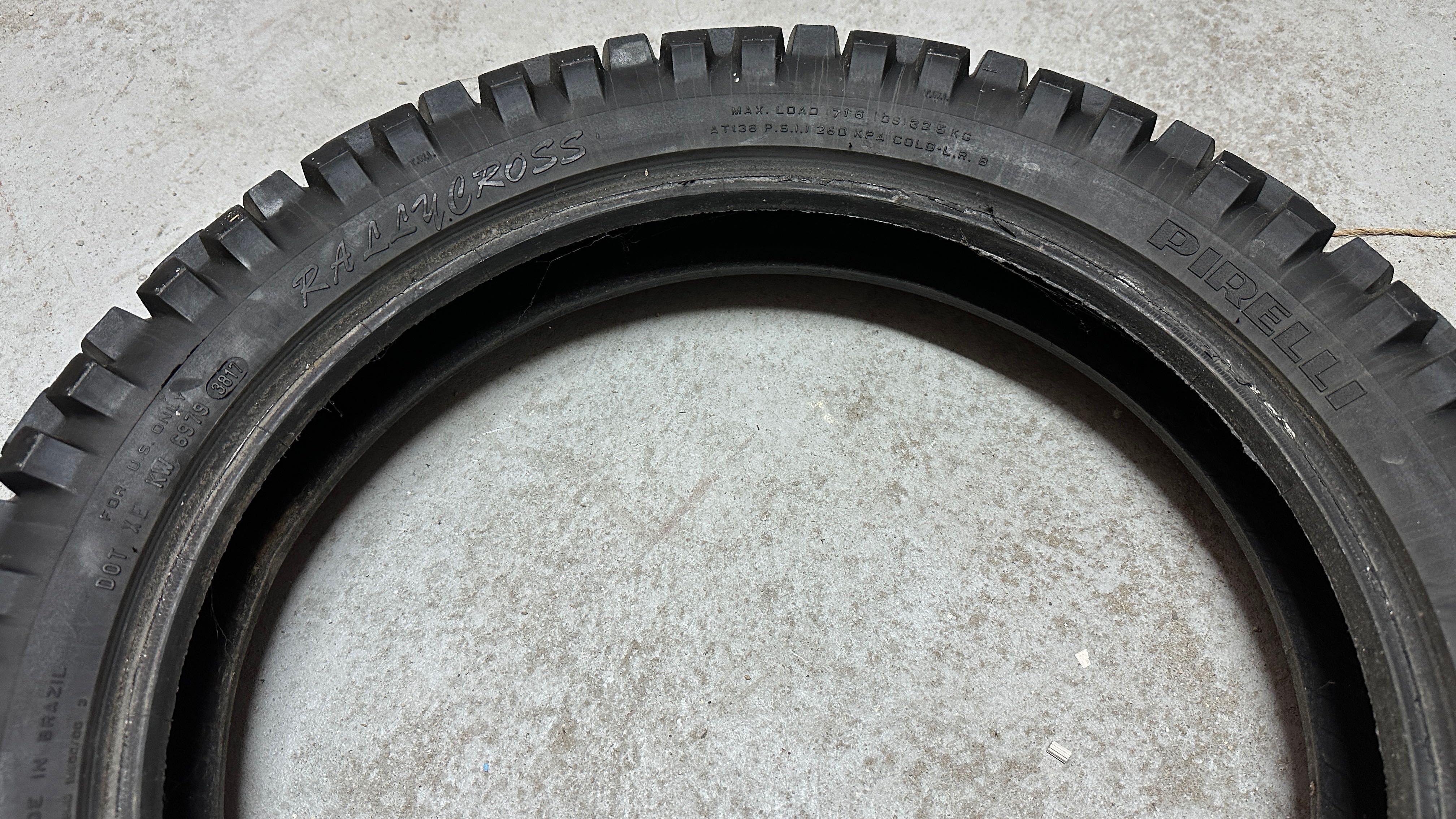 Pneus Pirelli Ralycross - Offroad conjunto semi-novo