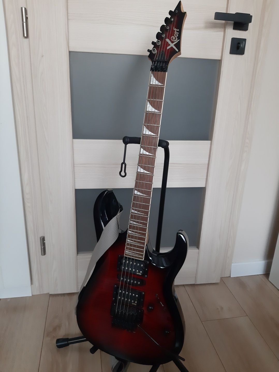 Gitara elektryczna Cort X11-BCS