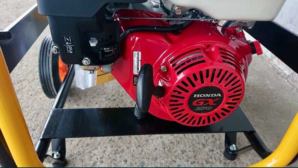 Однофазний бензиновий генератор на 4,2кВт AYERBE 5000 (HONDA GX-270)