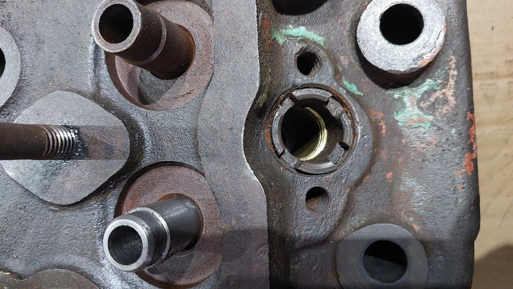 Головка блоку циліндрів ГБЦ ЮМЗ Д-65 після відновлення