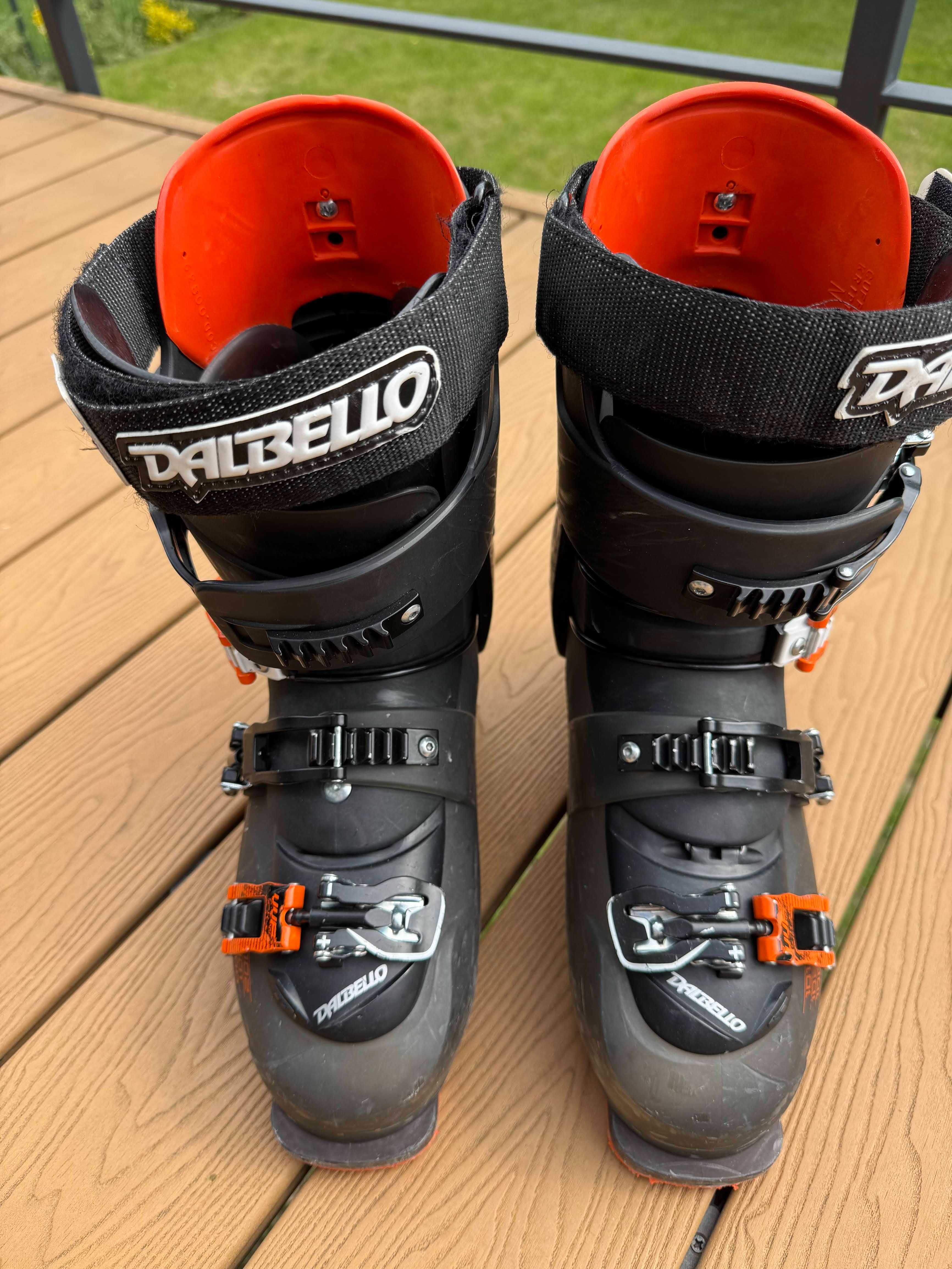 Buty narciarskie Dalbello Panterra 100. Kontrola i wygoda.
