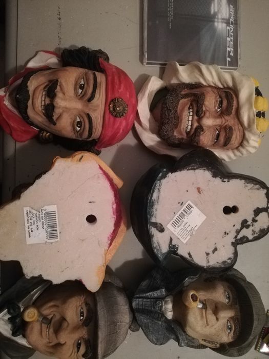 Caras decoração paredes