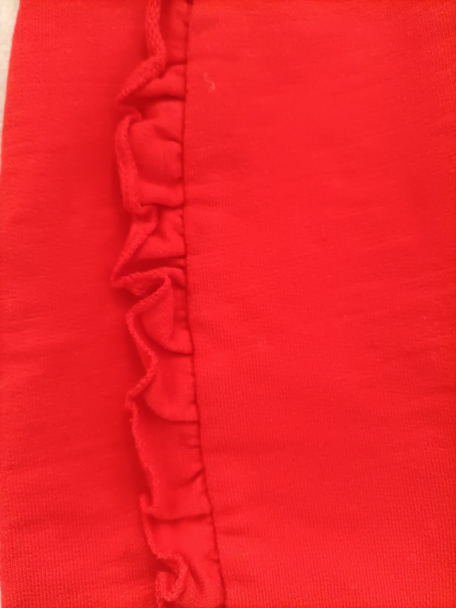 Jak nowe czerwone spodnie z falbankami rozmiar 92