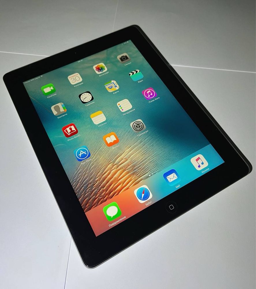 Apple iPad 3rd generation 32 GB Wi-Fi + Cellular