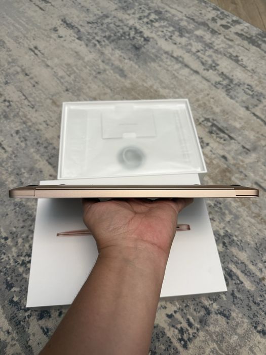 MacBook Air 2020 M1 8/256gb Gold