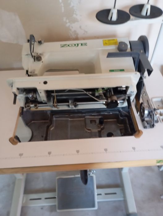 Швейная промышленная машина Zoje ZJ 0303 с двойным транспортом