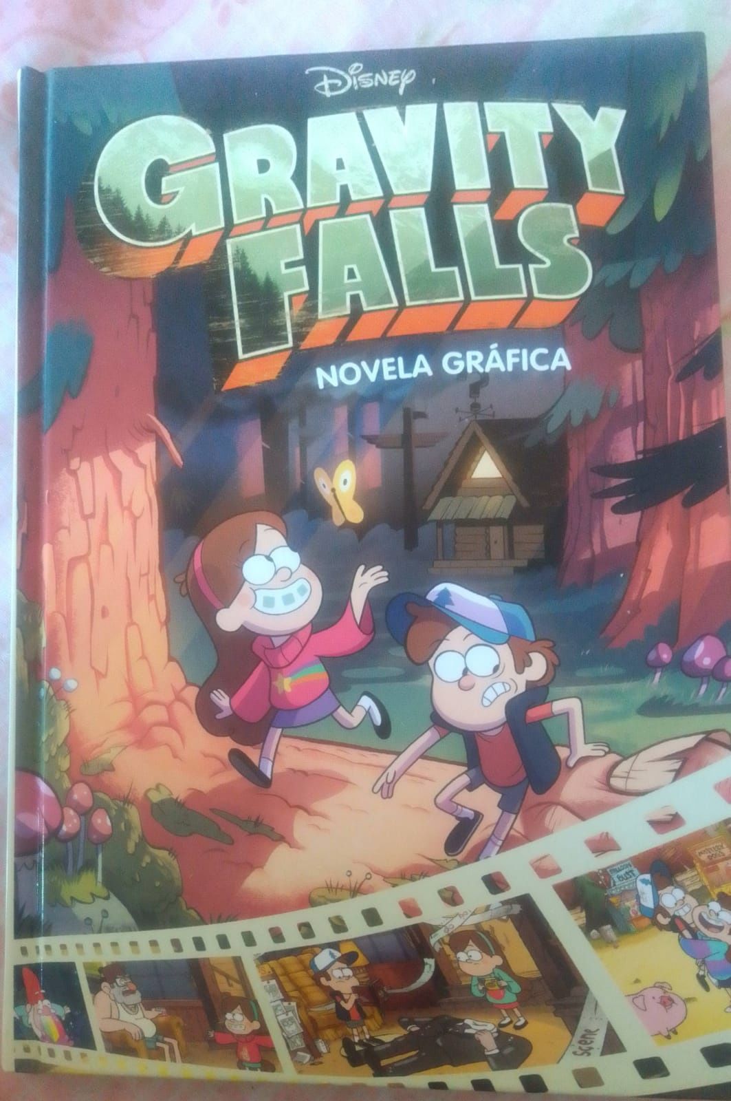 Livro coleção Gravity Falls - Novela Gráfica