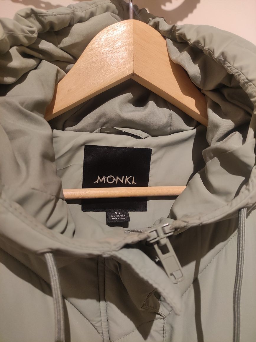Płaszcz zimowy MONKI