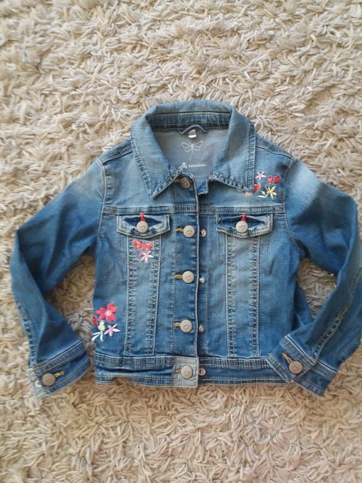 Kurtka jeansowa dla dziewczynki firmy C&A, rozm. 104.