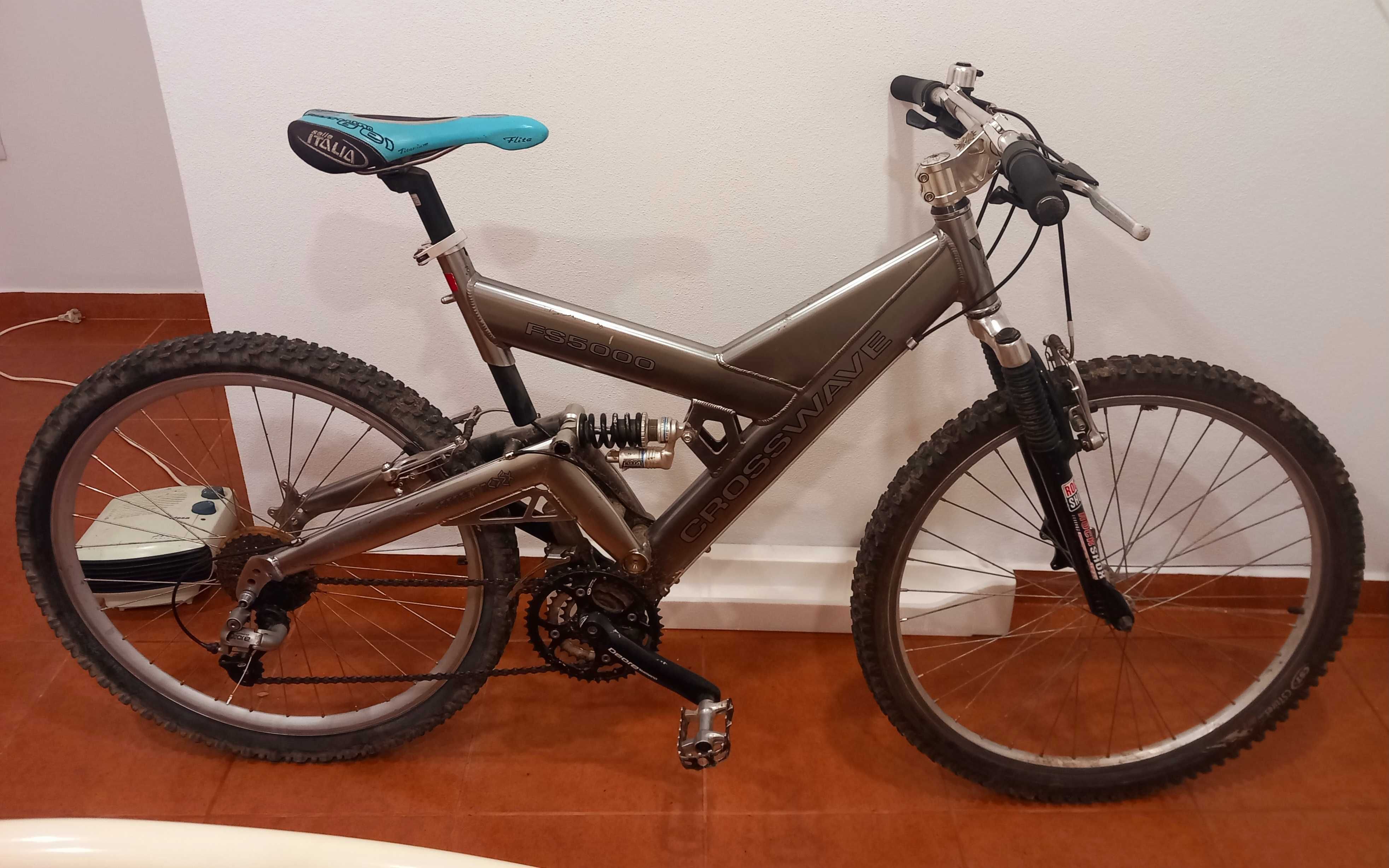 Bicicleta BTT CROSSWAVE FS 5000