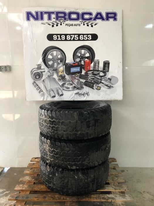 Pneus 33 x 12.5 x 15