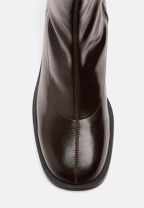 Черевики Stradivarius