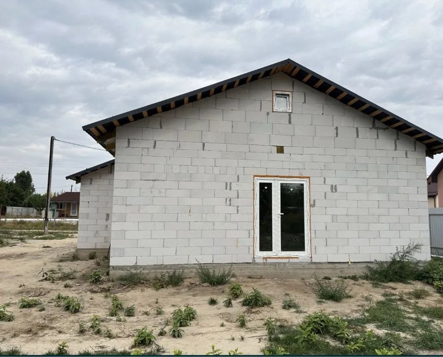 Новобудова 96м2 з терасою + 5сот землі