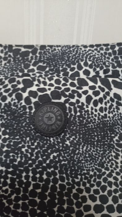 Сумка Kipling в відмінному стані.