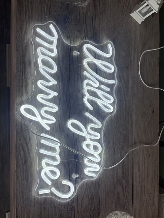 Neon napis neonowy merry me