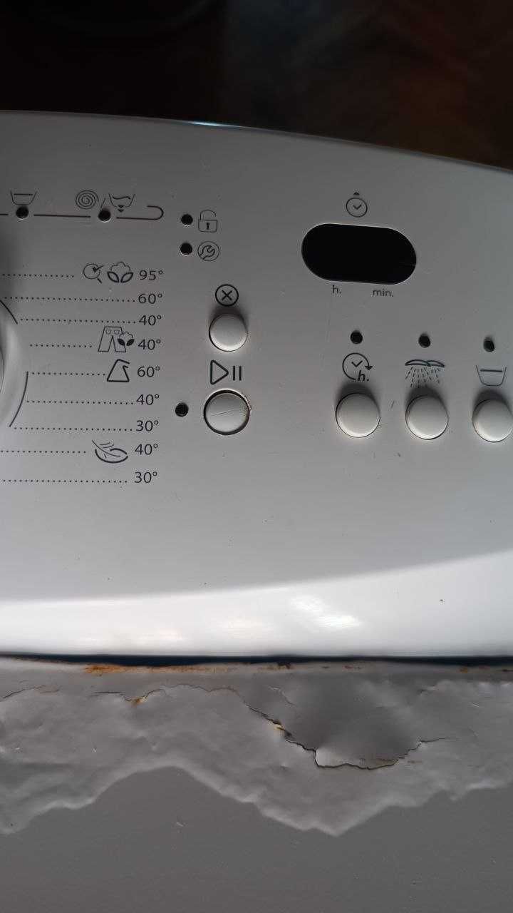 пральна машина Whirlpool awe 66710