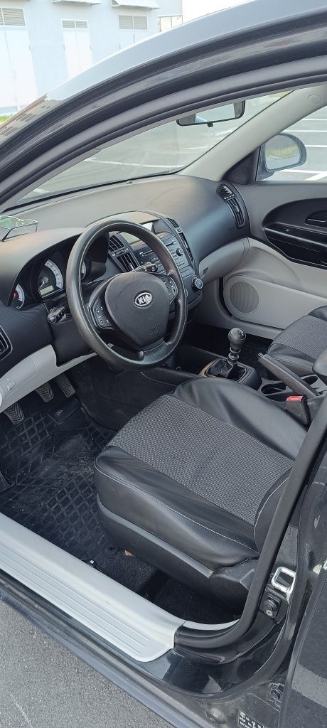 KIA CEED 2007 власник
