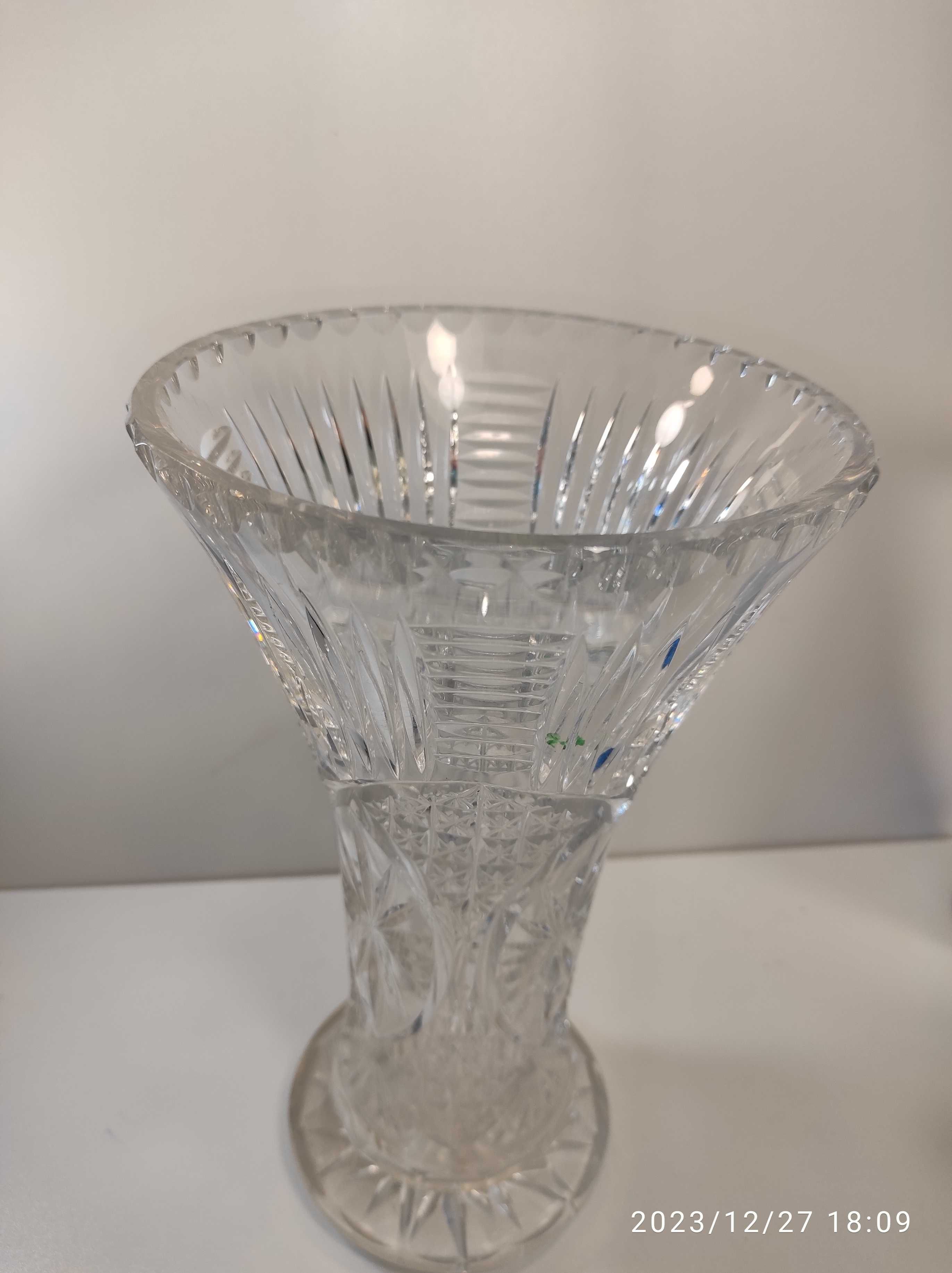 Kryształowy wazon z czasów PRL wys 26,5cm / stare szkło