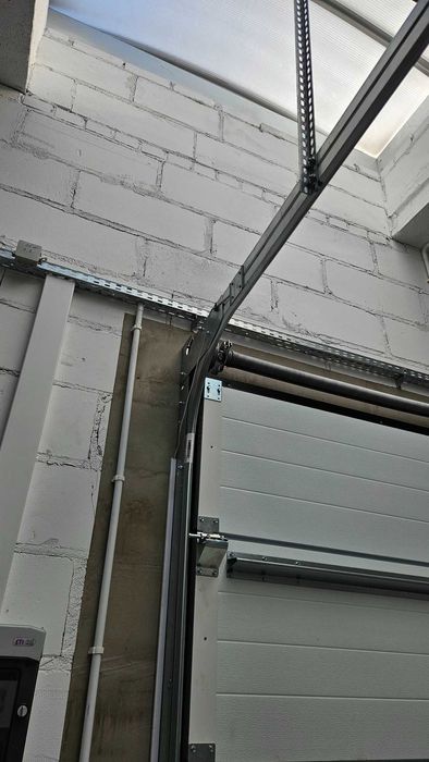 NOWA! Brama segmentowa przemysłowa automat 3000 x 2800 Krispol