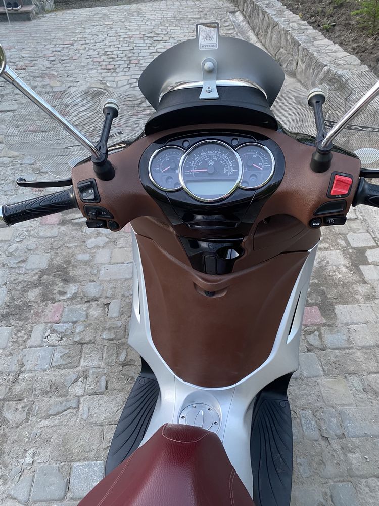 Piaggio Beverly 125